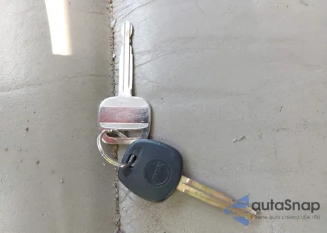 2005 Toyota Land Cruiser V8 from USA, damaged, VIN JTEHT05J052076580